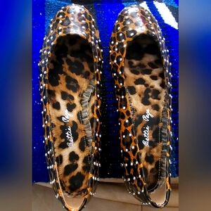 Bettie Page studded flats